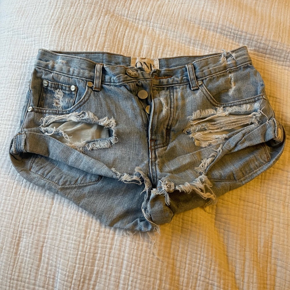 One teaspoon denim shorts size 25